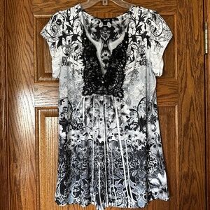 Large Apt. 9 Black and White Silkie Blouse w Crochet Accent